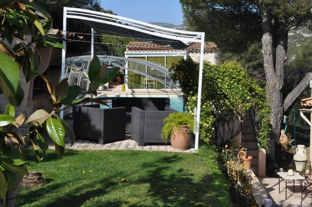 Lou Pin Dou Papet Bed & Breakfast Roquevaire Exterior photo